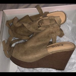 New in the box Wedges!!